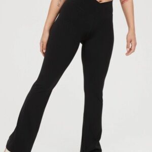 Aerie Women's Black Flared Pants